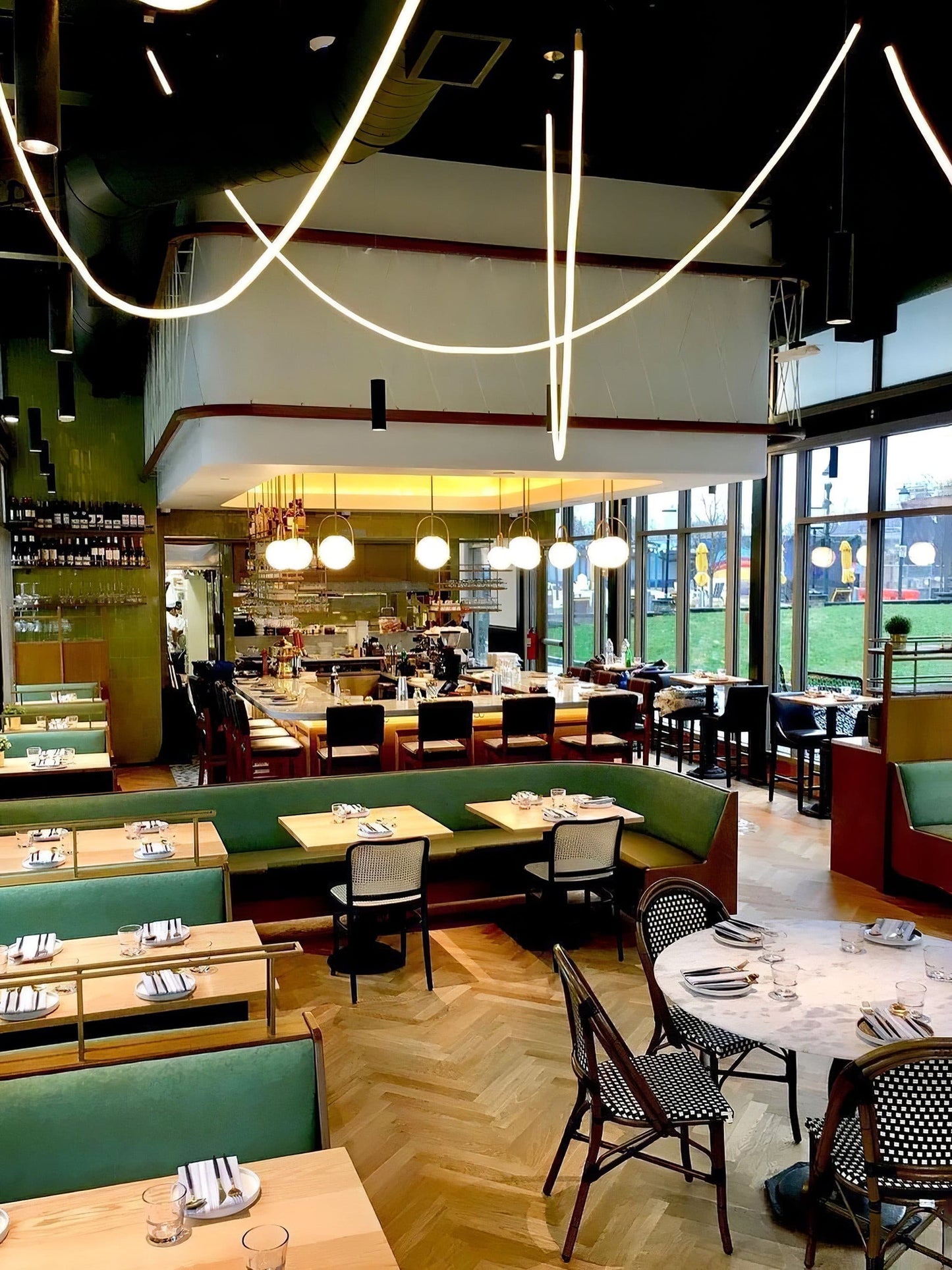 Veralux - Elegante Flex LED Hanglamp Voor Moderne Interieurs