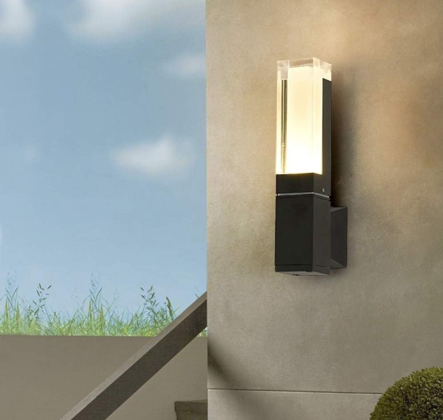 Covora - Stijlvolle Zwarte Aluminium Wandlamp Voor Buiten Met Warmwitte LED