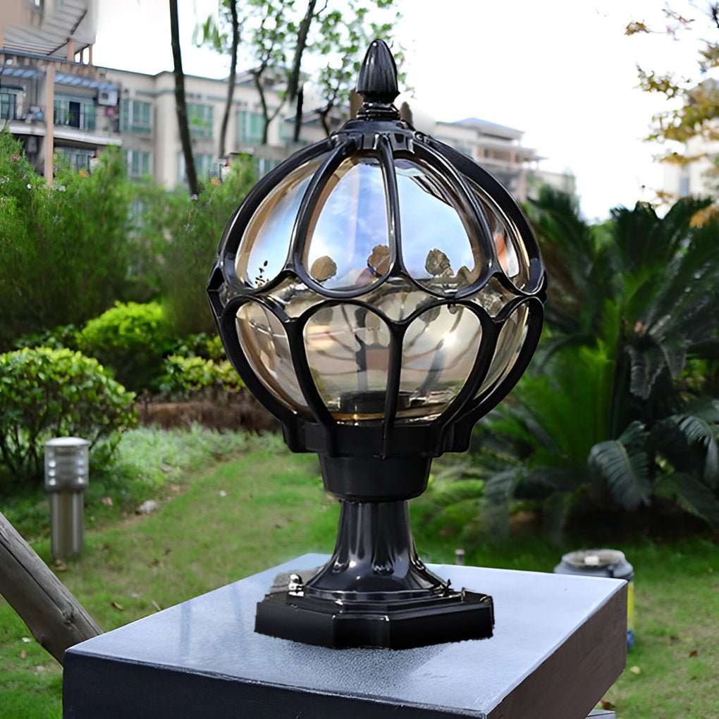 Valmor – Vintage Buitenlamp met Glazen Bol