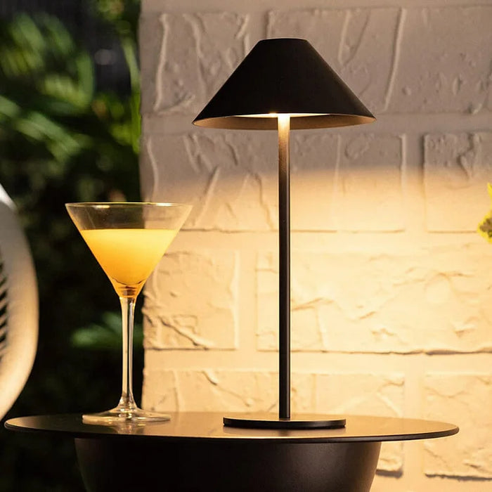 Niora – Draadloze Tafellamp (Waterdichte LED Lamp)