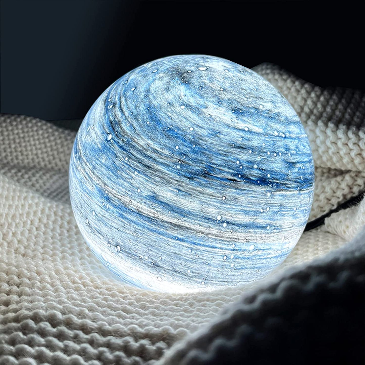 Solara – Glazen Maan Tafellamp (Kosmisch Ontwerp, 16 Kleuren, USB Aangedreven)