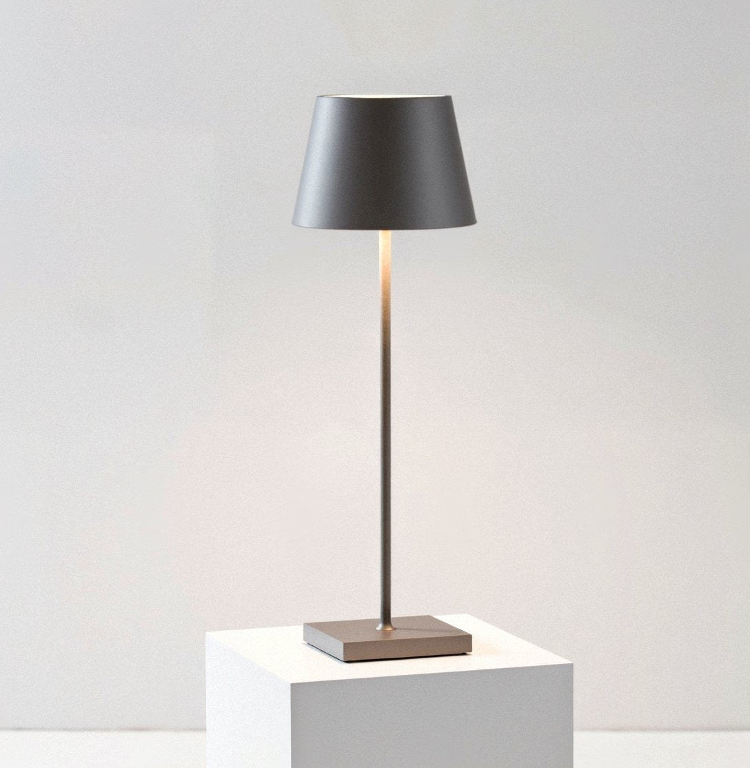 Zyanya - Strakke Minimalistische Hoge Tafellamp voor Elegante Verlichting