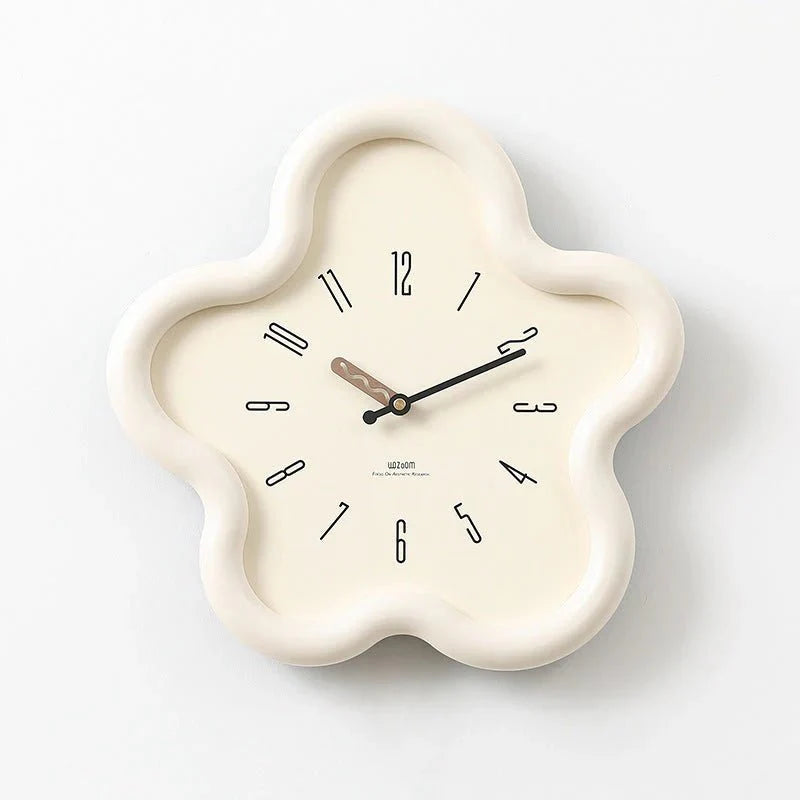 Flora – 3D Bloem Slinger Wandklok met Stil Uurwerk