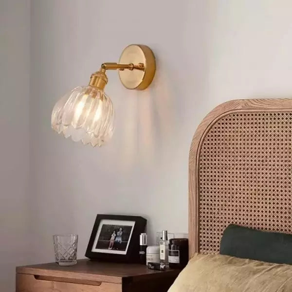 Floriva – Retro Tulpenknop Glazen Wandlamp voor Elegante Interieurs