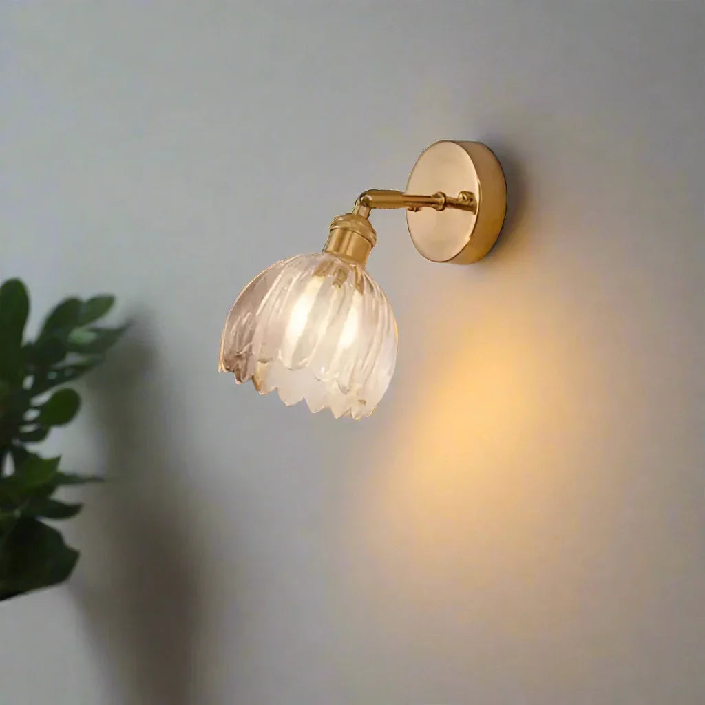 Floriva – Retro Tulpenknop Glazen Wandlamp voor Elegante Interieurs