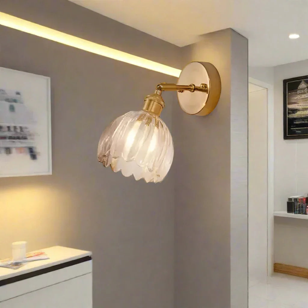 Floriva – Retro Tulpenknop Glazen Wandlamp voor Elegante Interieurs