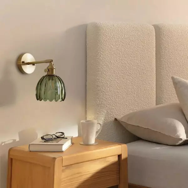 Floriva – Retro Tulpenknop Glazen Wandlamp voor Elegante Interieurs