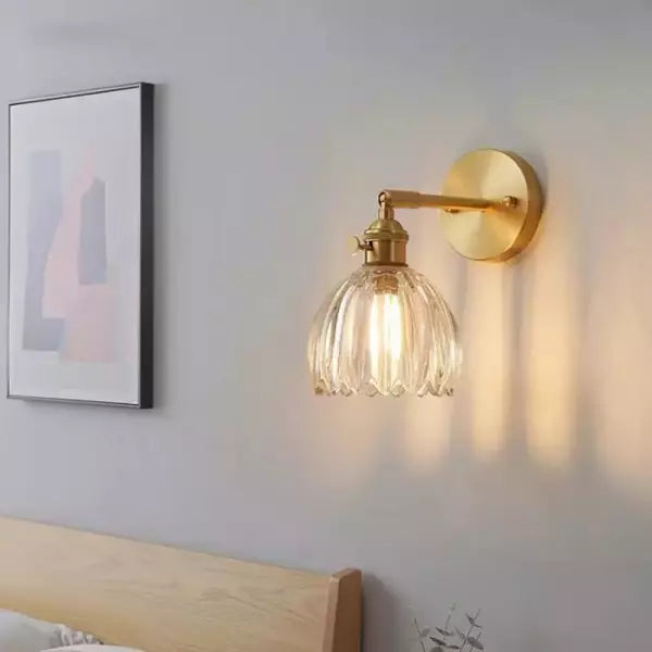 Floriva – Retro Tulpenknop Glazen Wandlamp voor Elegante Interieurs