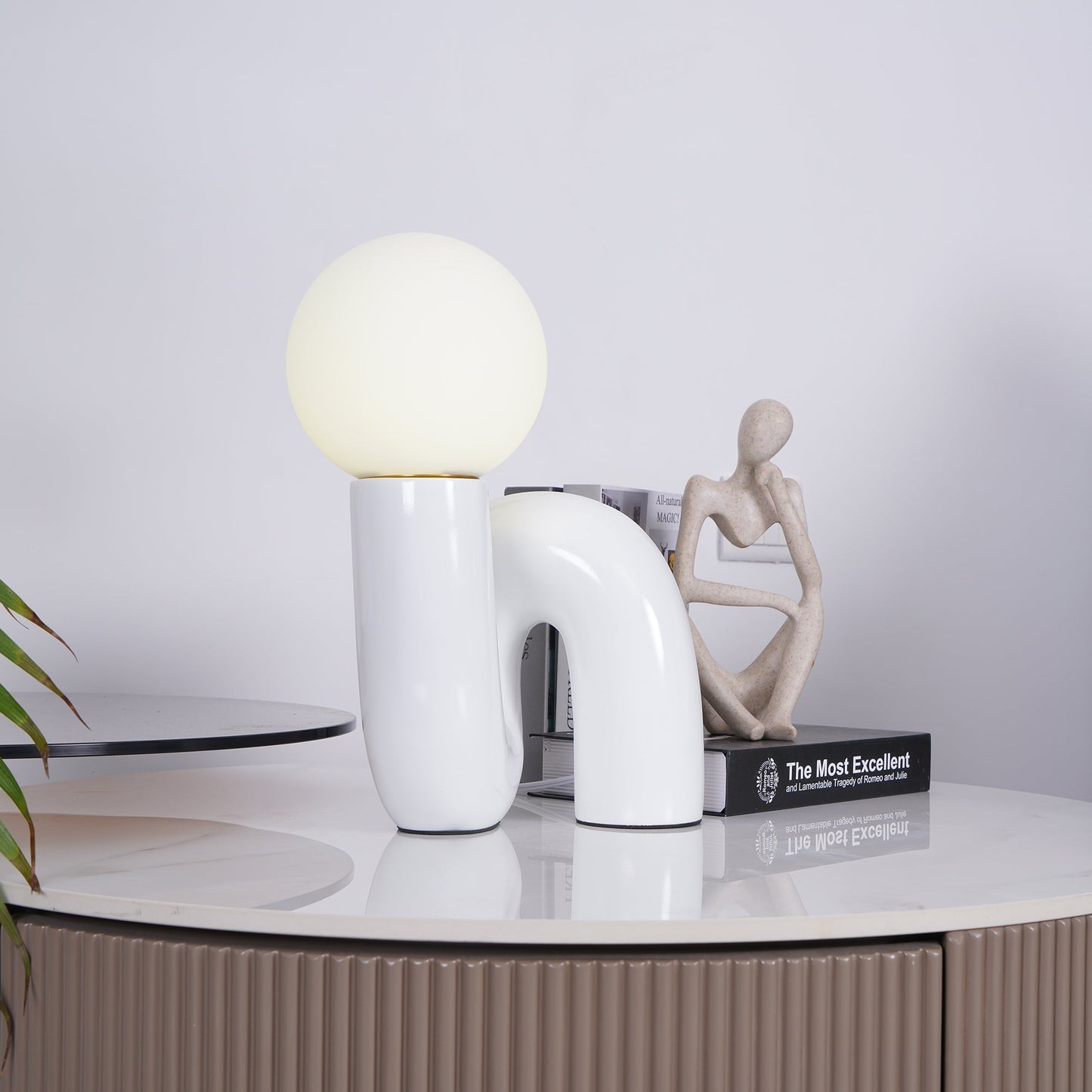 Glowra - Artistieke Spiraalvormige Glazen Tafellamp Met Strakke Transparante Afwerking