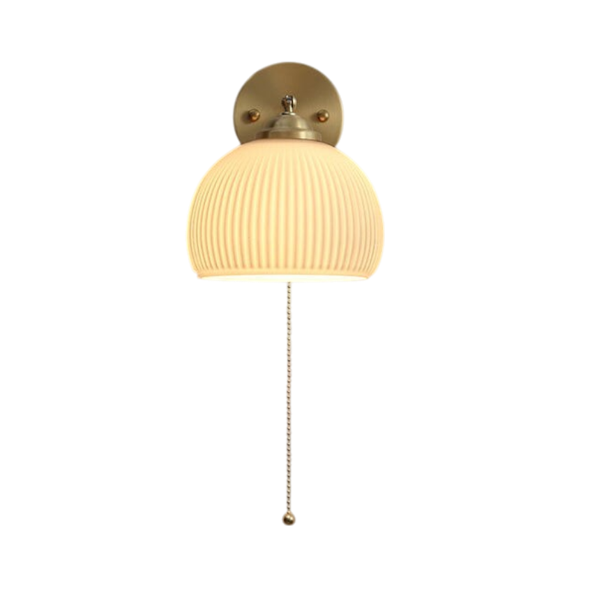 Liora – Scandinavische Melkwitte Glazen Messing Wandlamp (1-Lichts, Trekkoord)