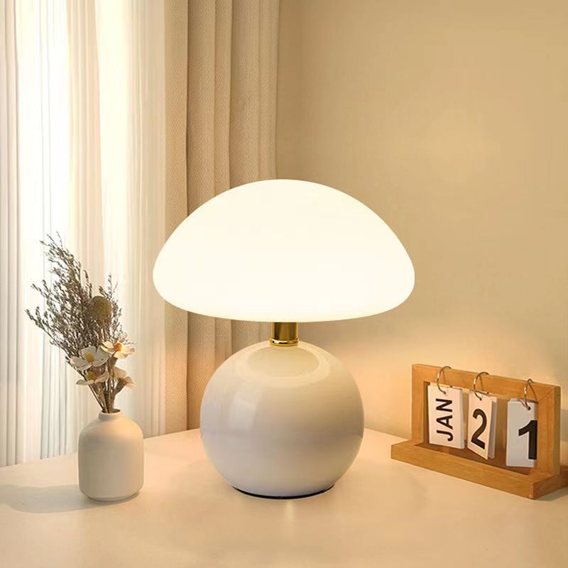 Brighture - Stijlvolle Franse Crèmekleurige Paddenstoellamp Voor Moderne Decoratie