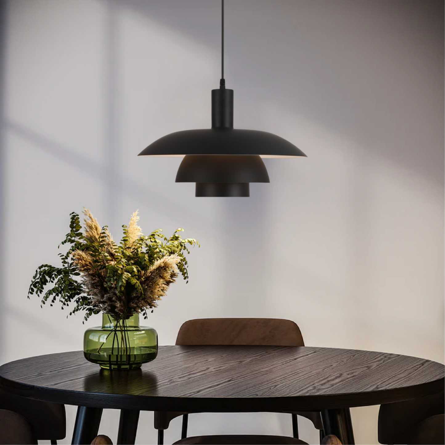 Radiora - Elegante Deense Hanglamp Met Minimalistisch Ontwerp