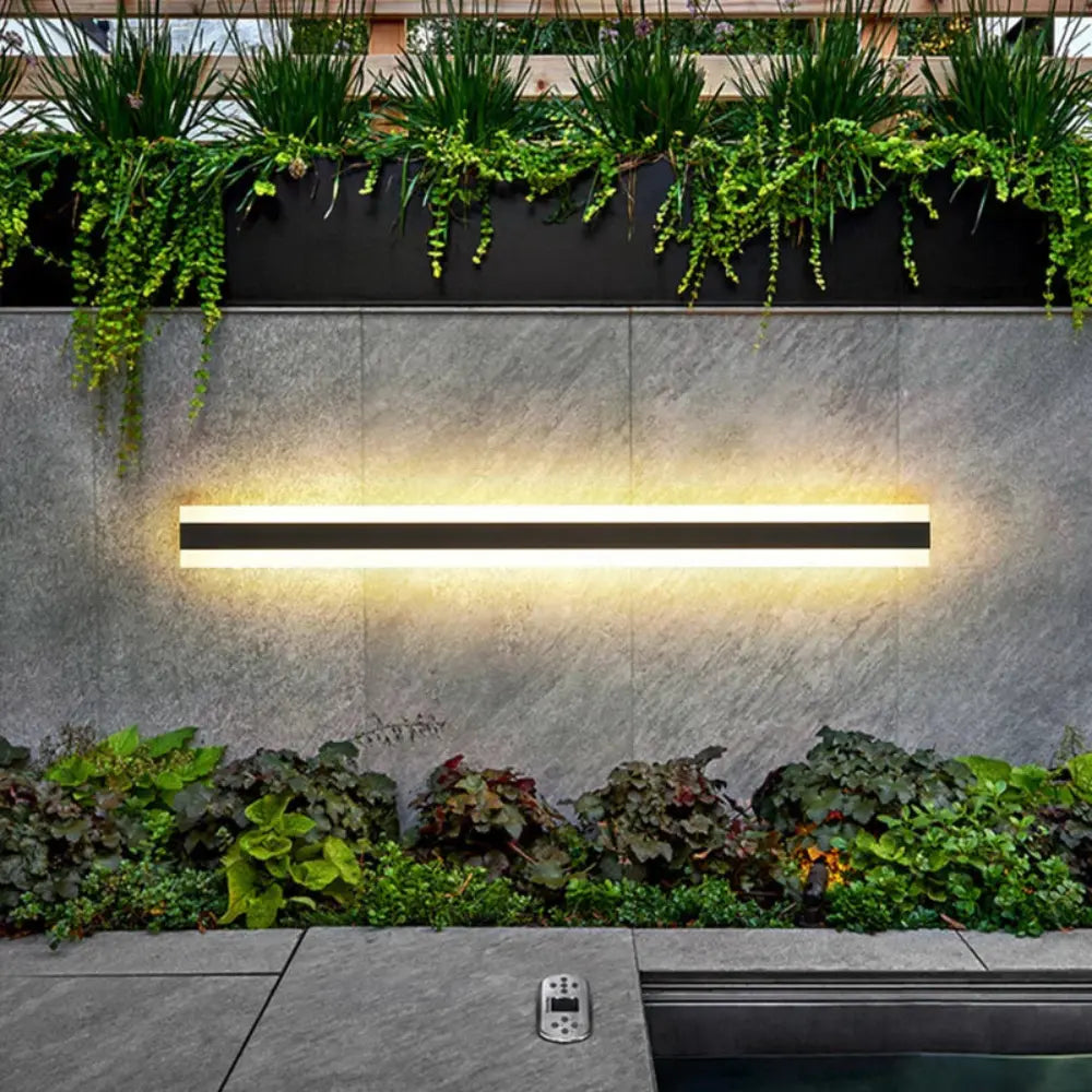 Earthrae - Zwarte IP65 Waterdichte LED Buitenwandlamp met Warm Wit Licht 3000K