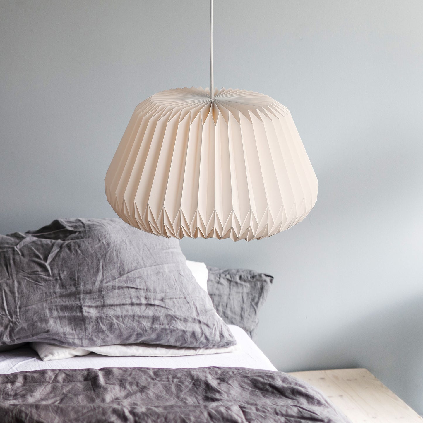 Lightura - Sculpturale Pendel Lamp Moon Mush Met Plissé Kap Ø45 Cm
