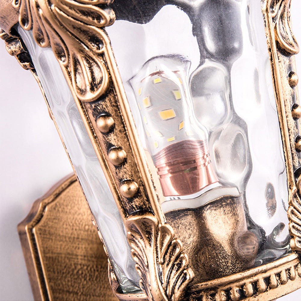 Avelora – Vintage Buiten Wandlamp met Glazen Kap