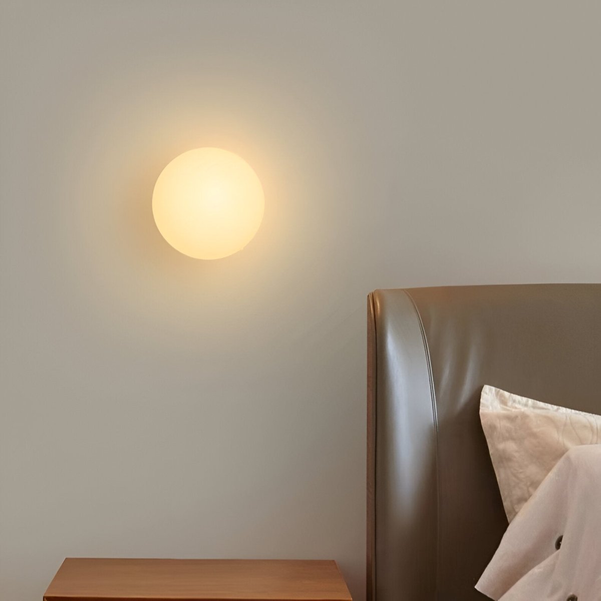Dioscuri – Minimalistische Ronde Glas Wandlamp