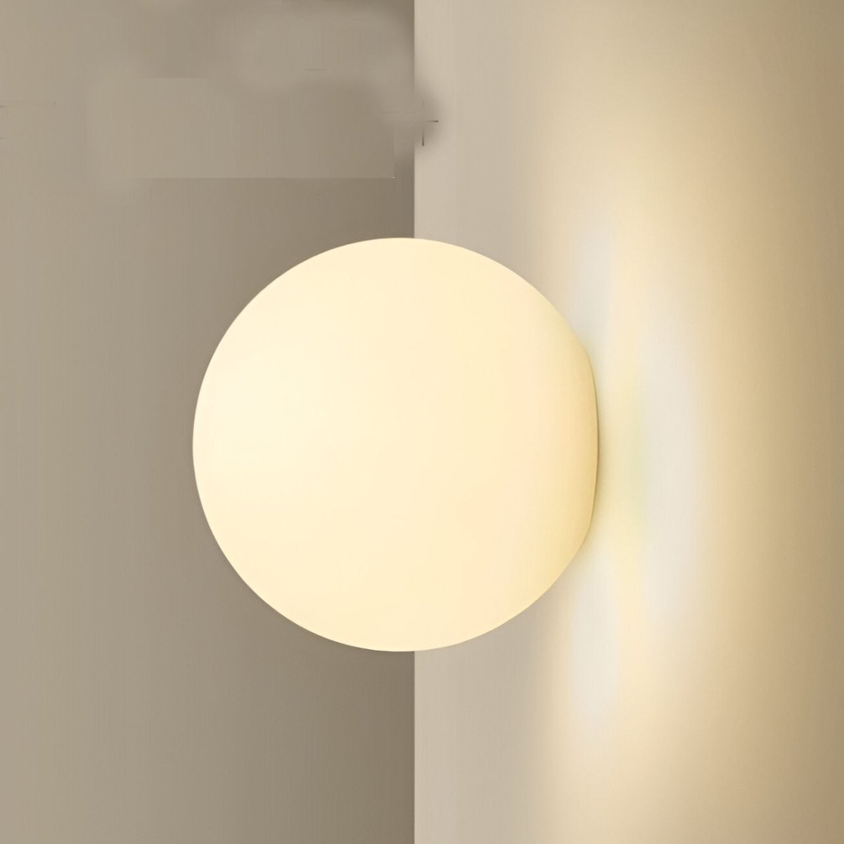 Dioscuri – Minimalistische Ronde Glas Wandlamp