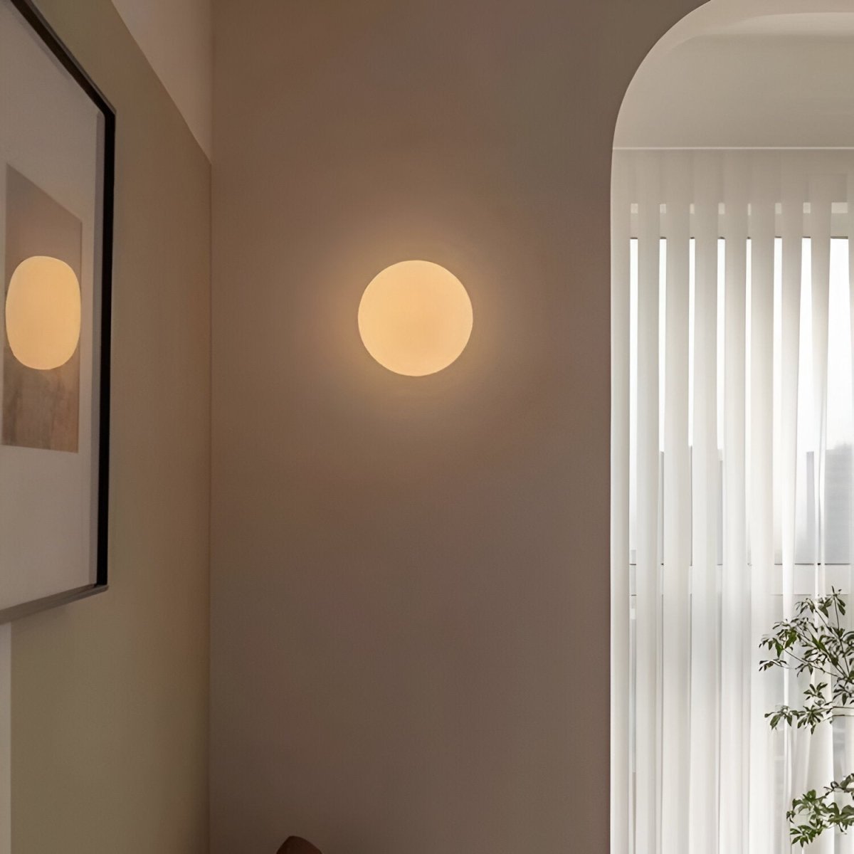 Dioscuri – Minimalistische Ronde Glas Wandlamp