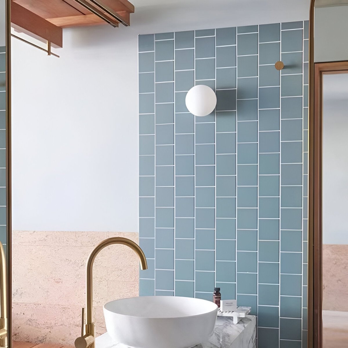 Dioscuri – Minimalistische Ronde Glas Wandlamp