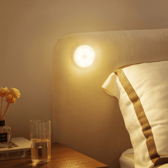 Lumo – LED Motion Sensor Lamp