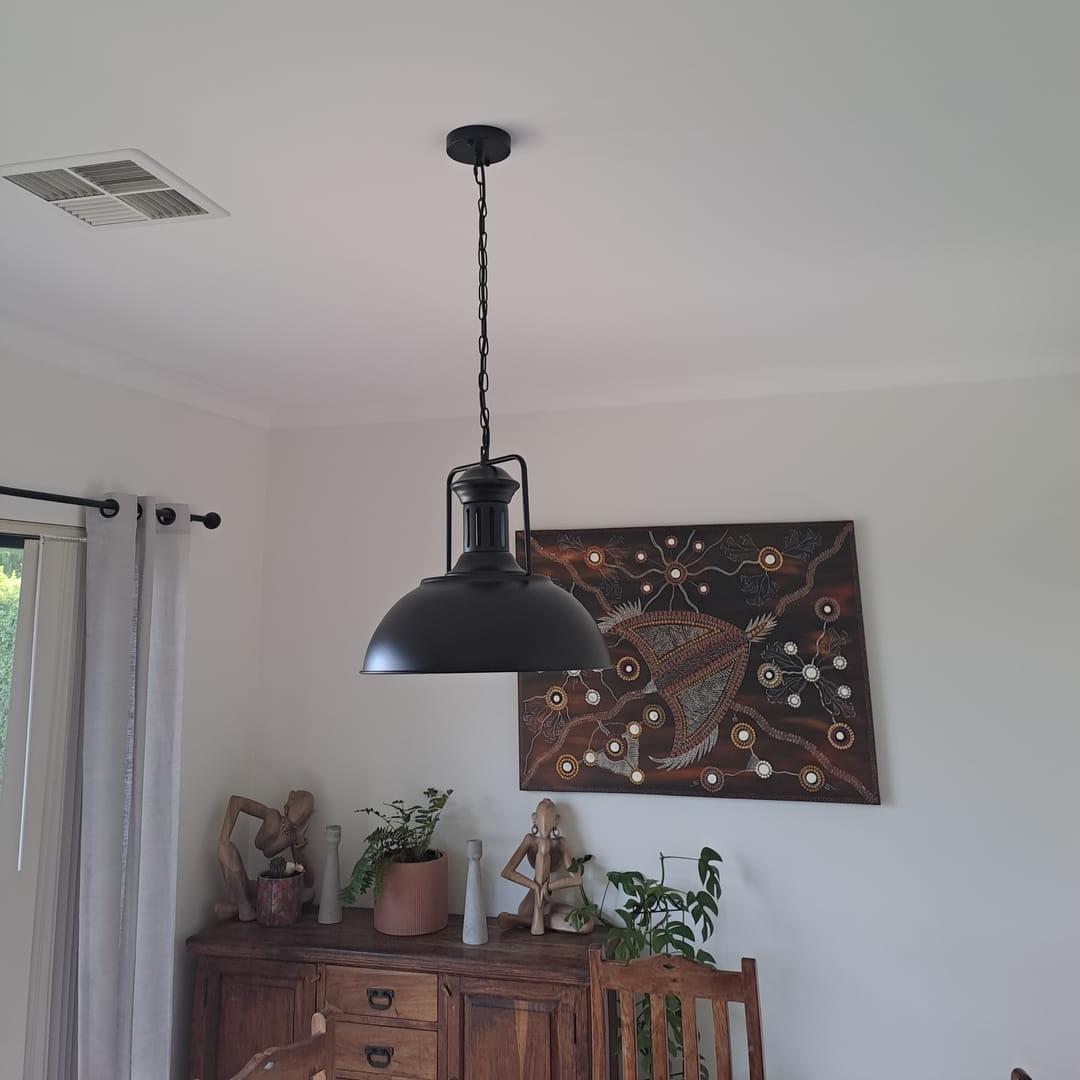 Brennor – Moderne Industriële Dome Hanglamp